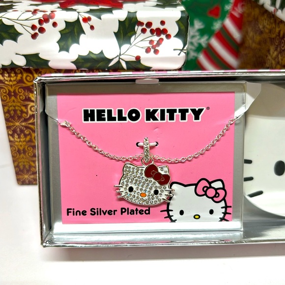 Hello Kitty Rhinestone Silver Necklace and Jewelry Tray Set - Picture 2 of 4